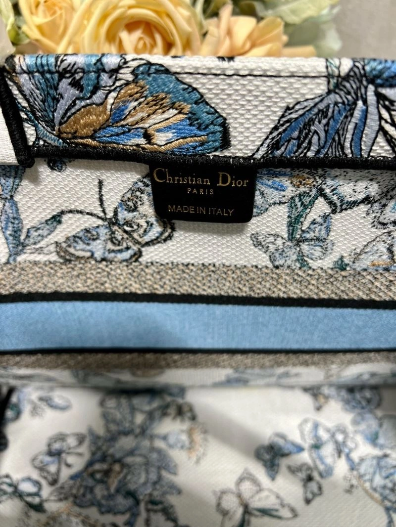 UrbanChic Christian Dior Shopping Bags 75513