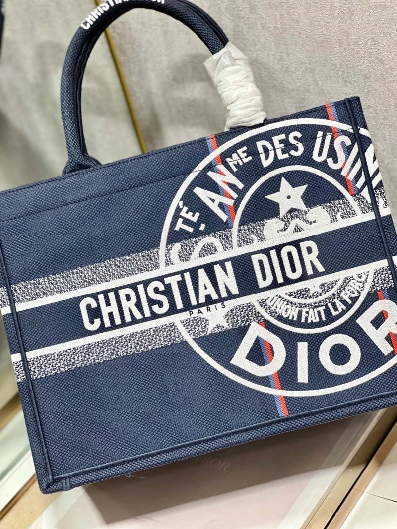 FashionForward Christian Dior Shopping Bags 75510