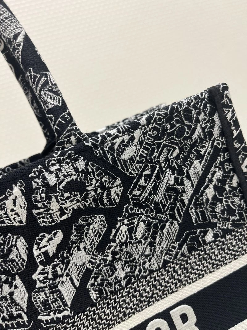 Christian Dior Shopping Bags FashionForward 75508