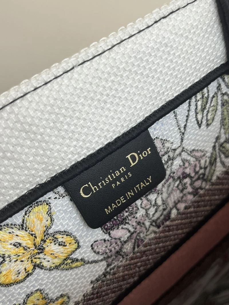 Trendsetting Christian Dior Shopping Bags 75495