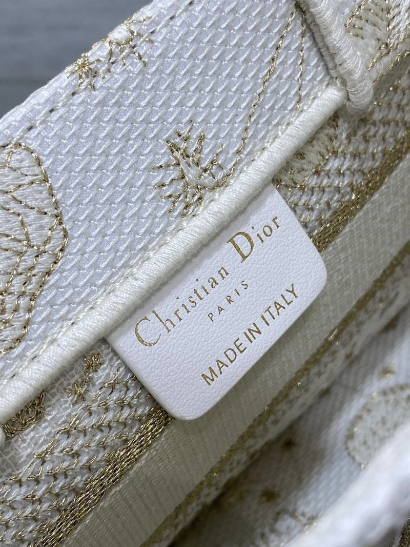 Christian Dior Shopping Bags ModernLook 73910