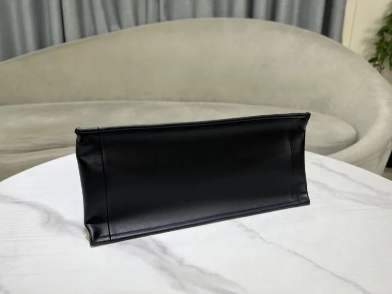 HighQuality Christian Dior Shopping Bags 37719