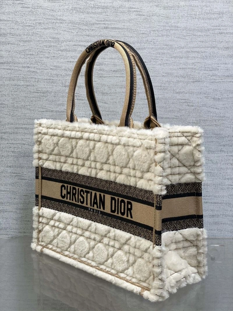 Sleek Christian Dior Shopping Bags 73877