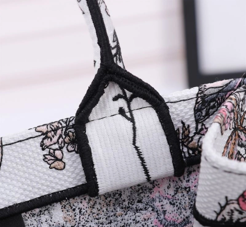 HighQuality Christian Dior Shopping Bags 73907