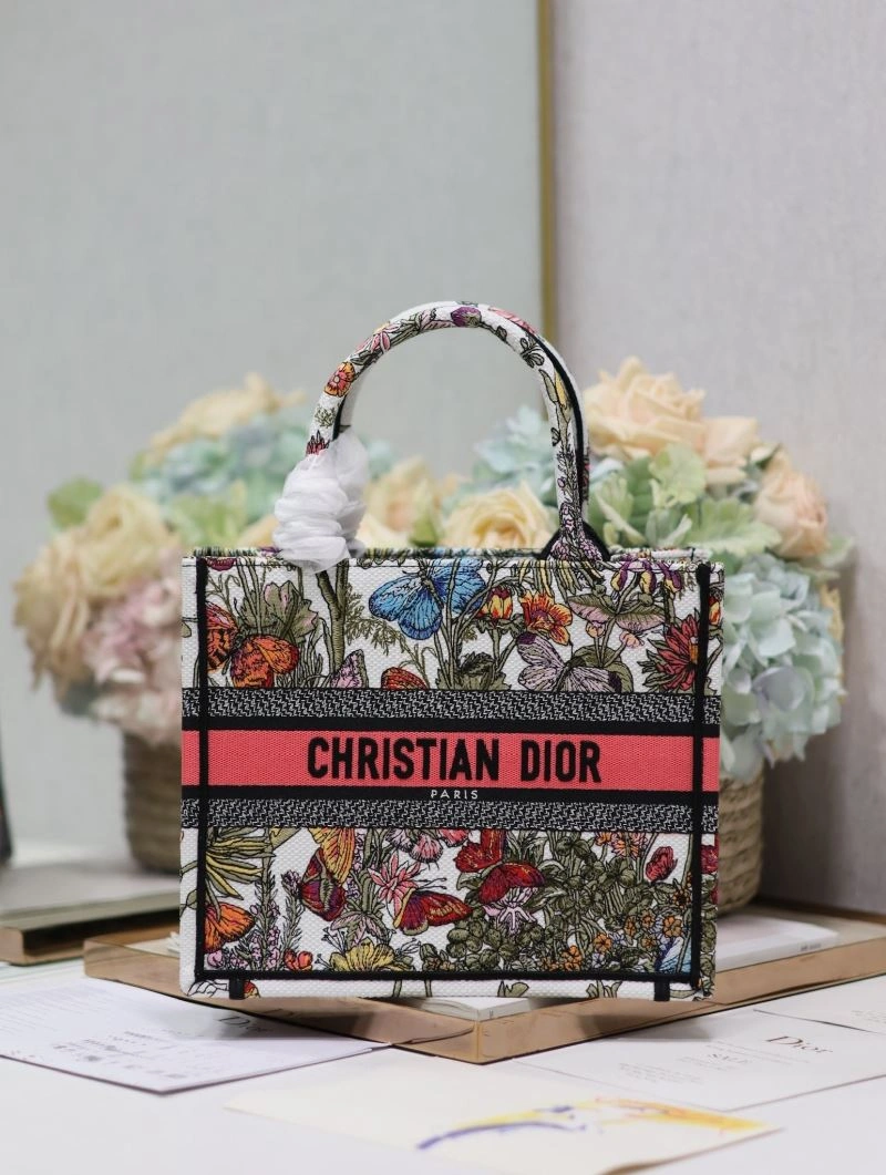 Sporty Christian Dior Shopping Bags 73848