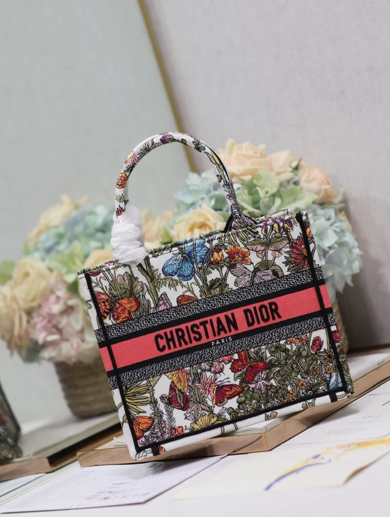 Sporty Christian Dior Shopping Bags 73848