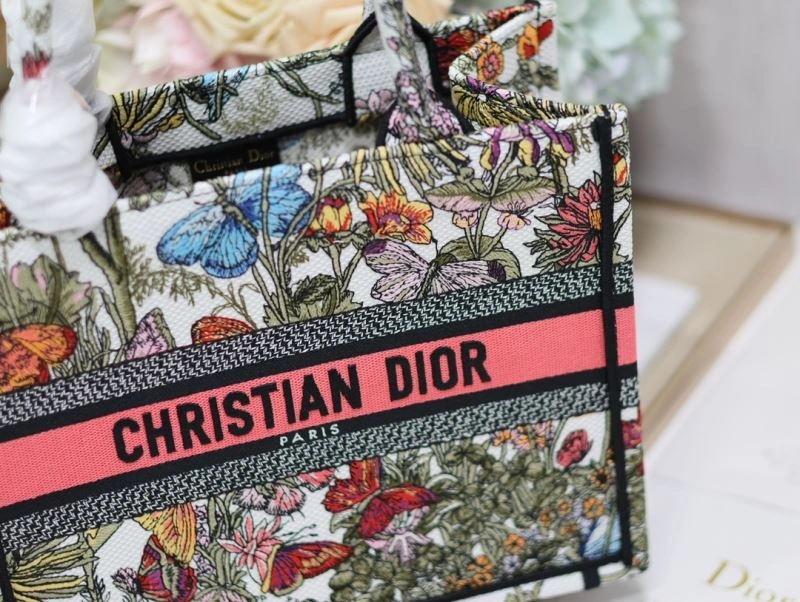 Sporty Christian Dior Shopping Bags 73848