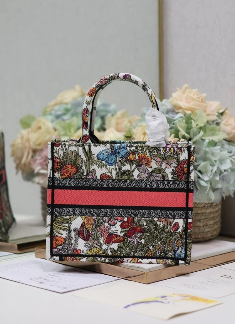 Sporty Christian Dior Shopping Bags 73848