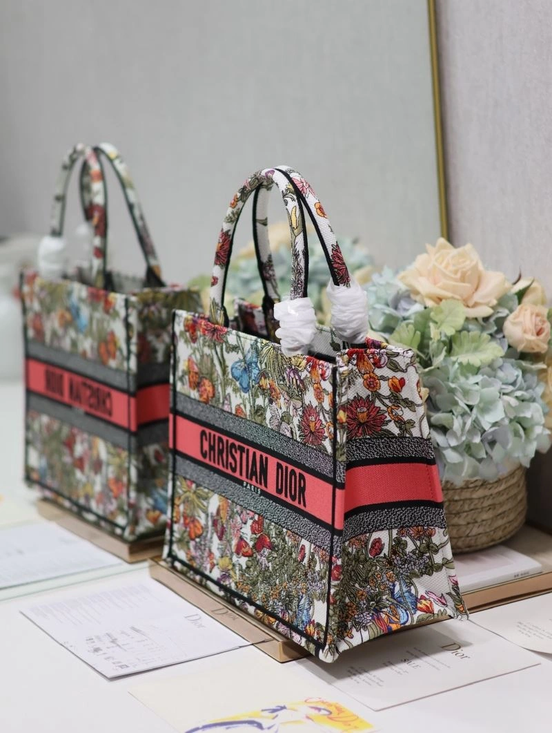 Lightweight Christian Dior Shopping Bags 73856