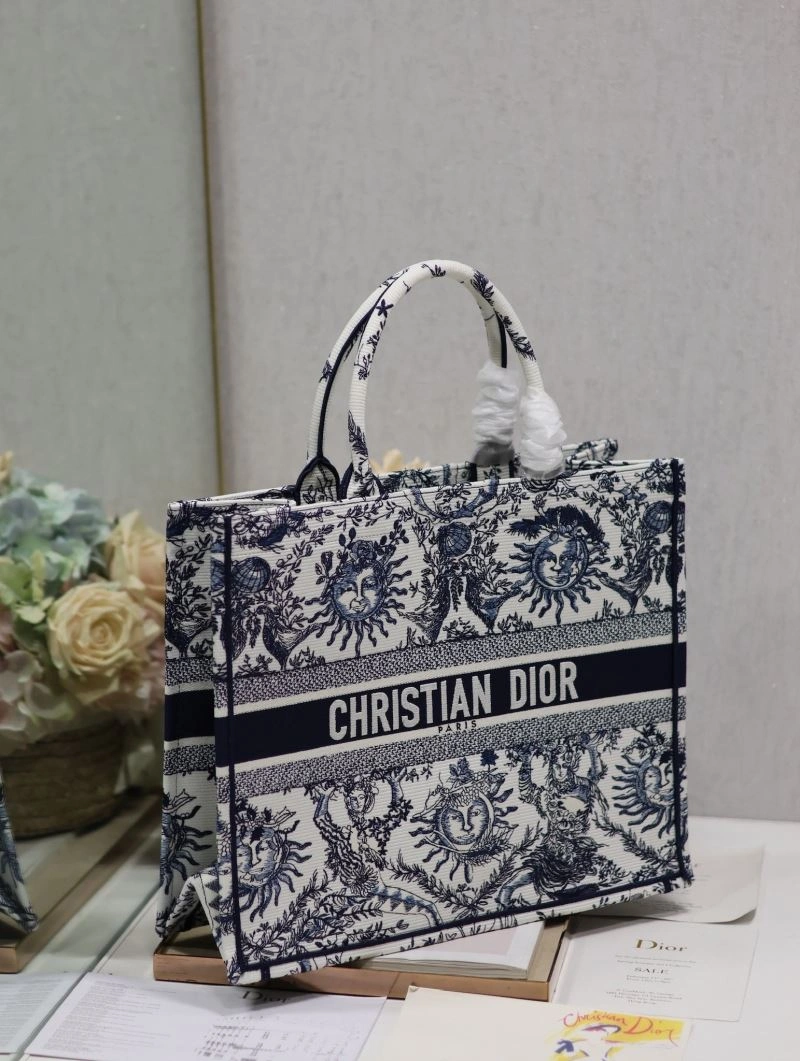 Neat Christian Dior Shopping Bags 73883