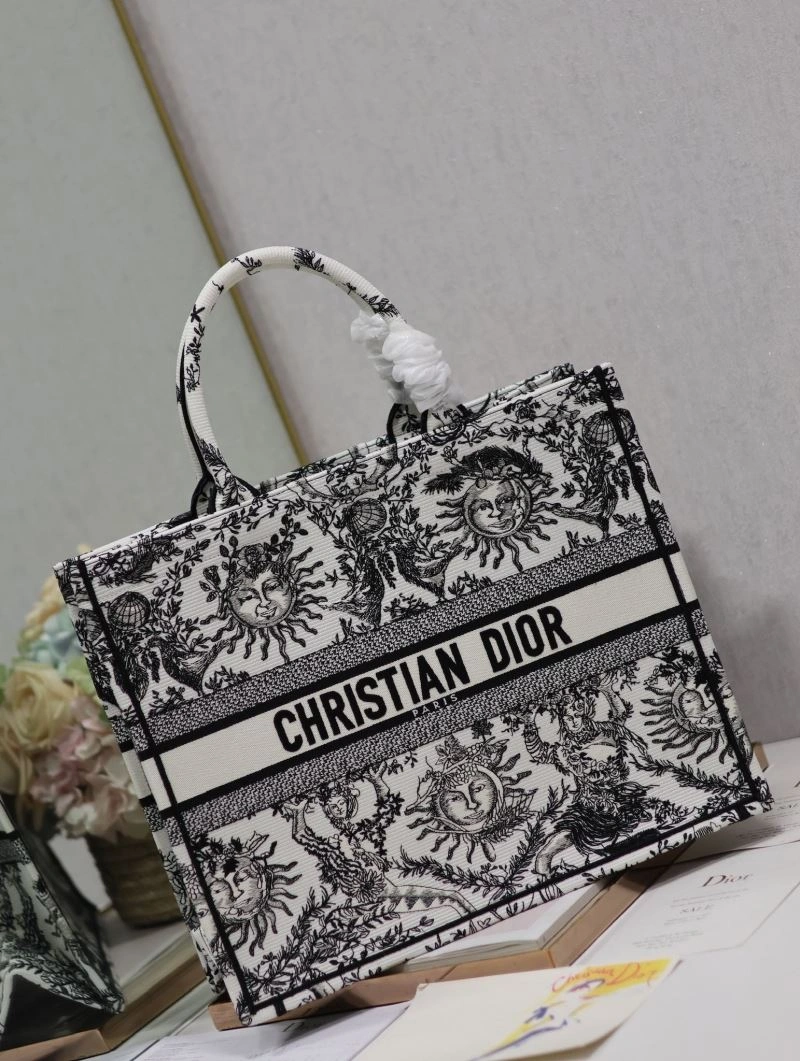 TravelReady Christian Dior Shopping Bags 73838