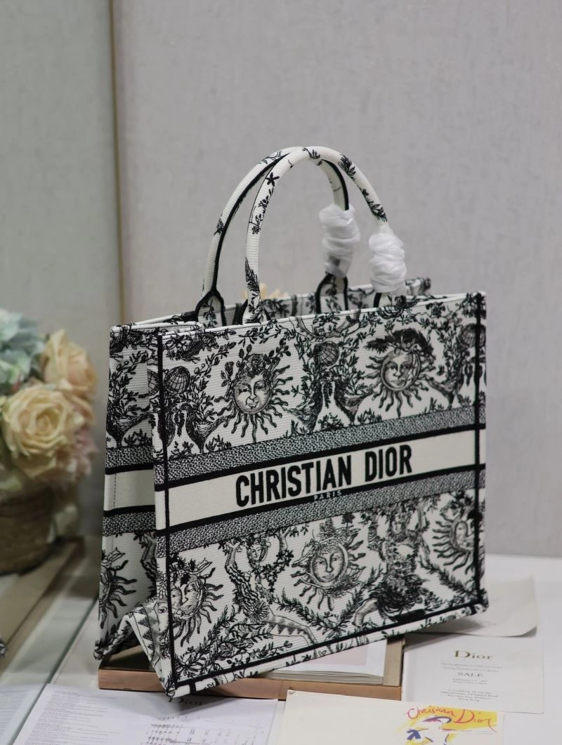 TravelReady Christian Dior Shopping Bags 73838