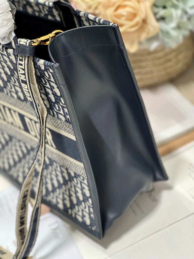 SportInspired Christian Dior Shopping Bags 73839