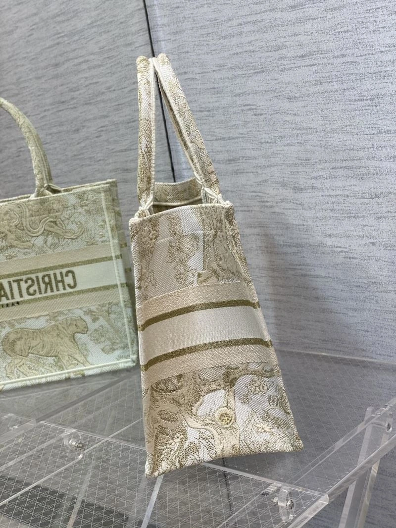 Christian Dior Shopping Bags Lightweight 70520