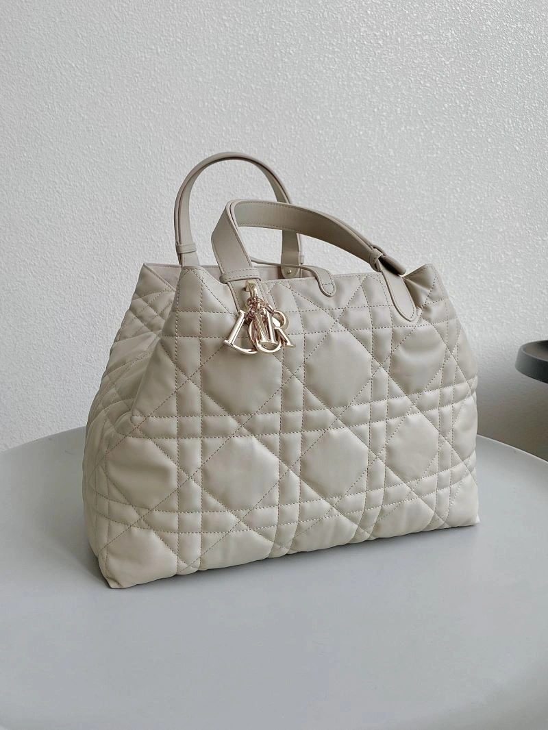SmoothTexture Christian Dior Shopping Bags 70508