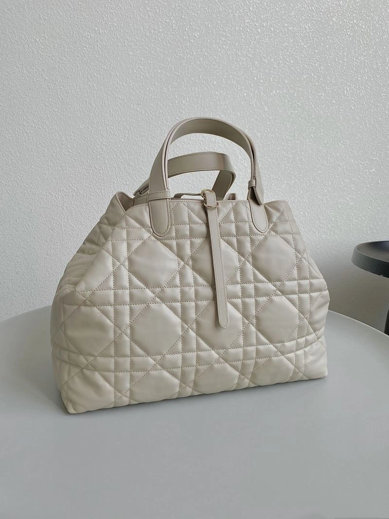 SmoothTexture Christian Dior Shopping Bags 70508