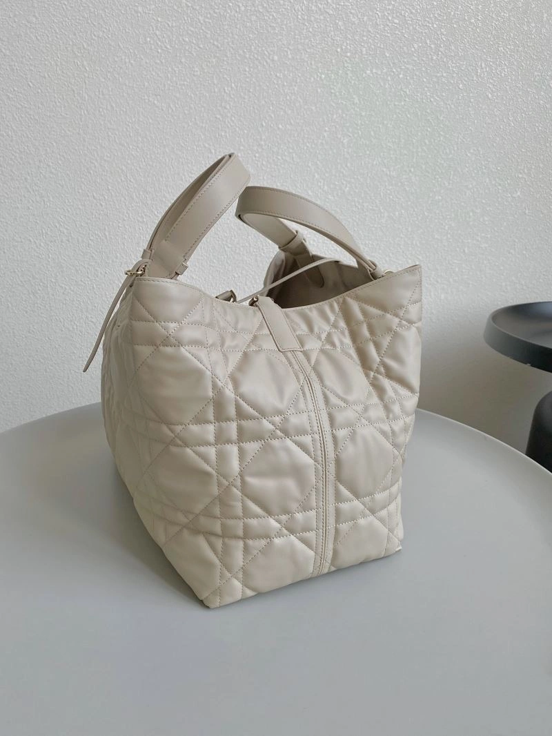 SmoothTexture Christian Dior Shopping Bags 70508