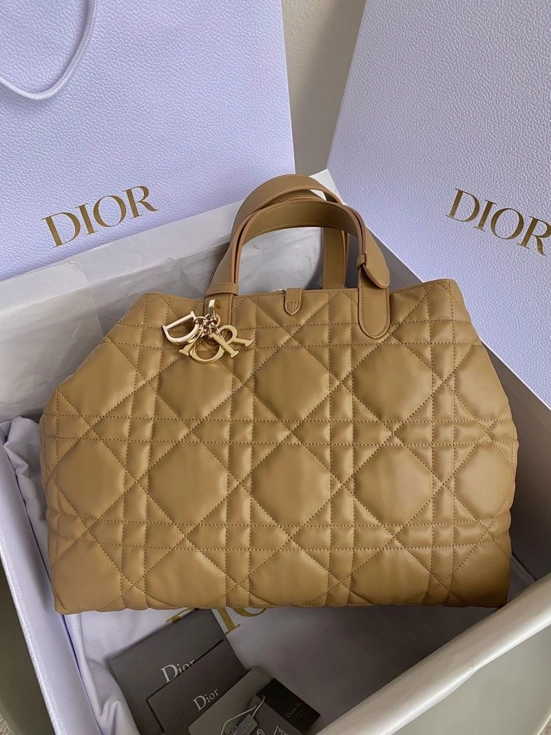 Christian Dior Shopping Bags Attractive 70554