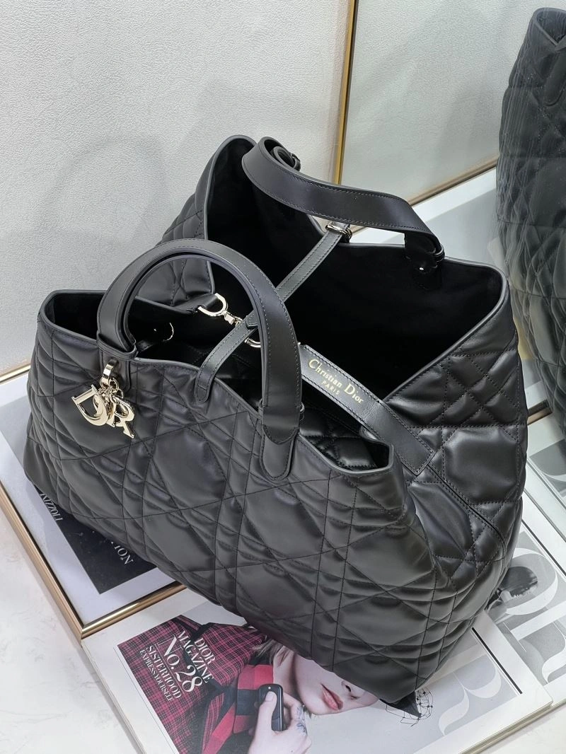 Christian Dior Shopping Bags ModernLook 70500