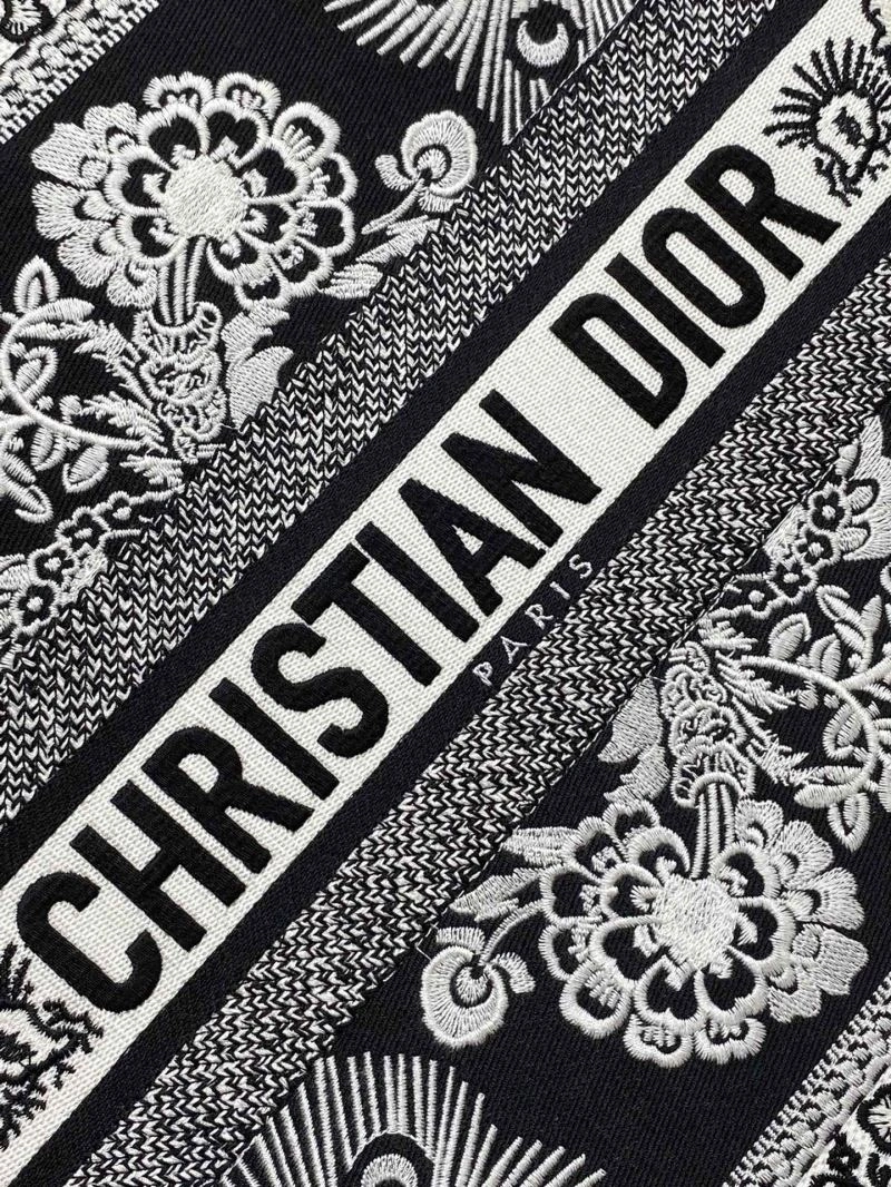 HighQuality Christian Dior Shopping Bags 70484