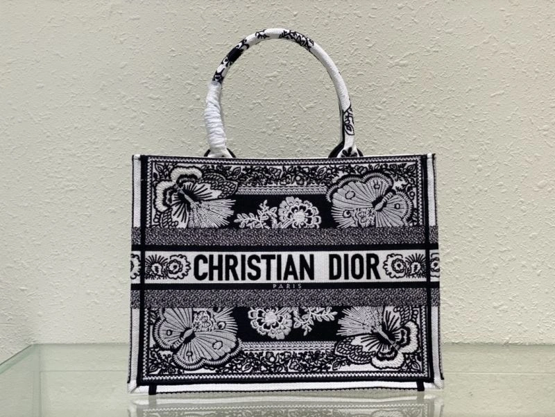 Christian Dior Shopping Bags Refined 70521