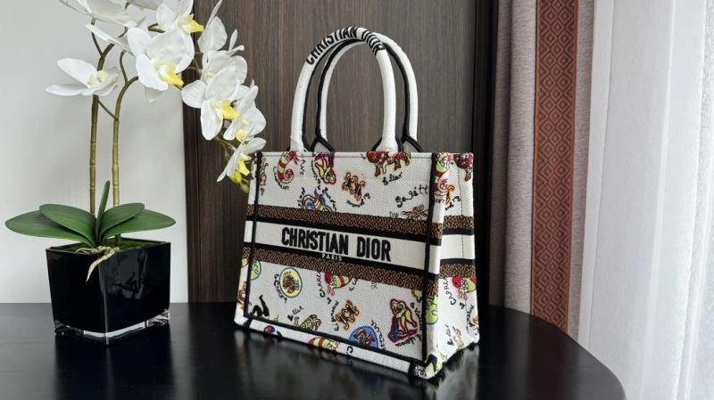Christian Dior Shopping Bags UrbanStyle 70469