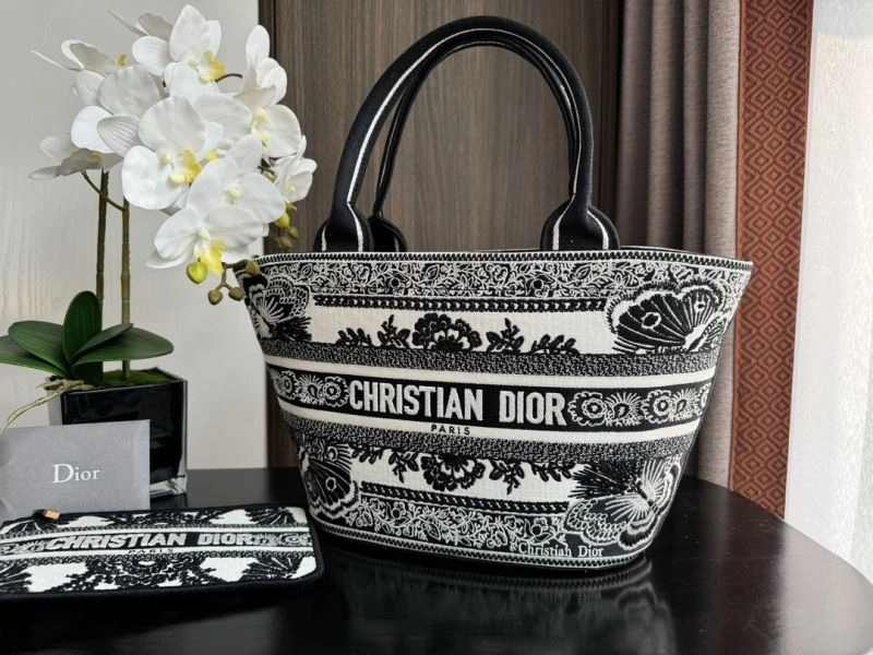 Cozy Christian Dior Shopping Bags 70476
