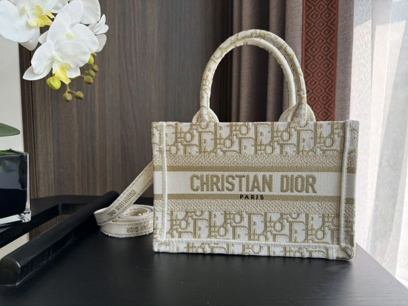 Christian Dior Shopping Bags Cozy 70493