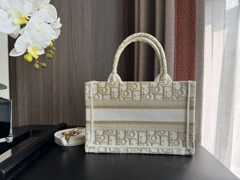 Christian Dior Shopping Bags Cozy 70493