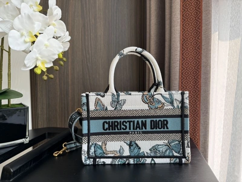 Christian Dior Shopping Bags ModernLook 70451