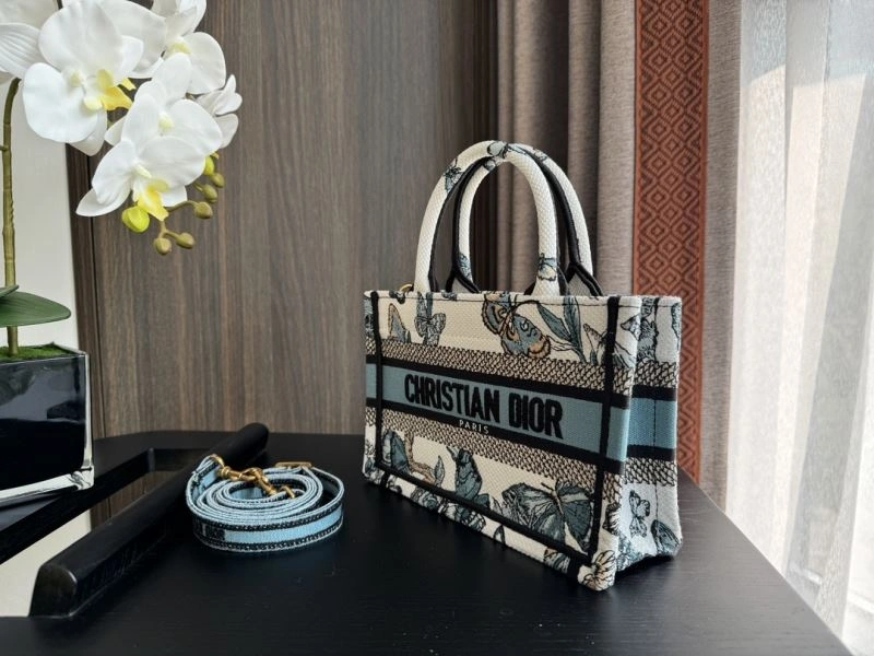 Christian Dior Shopping Bags ModernLook 70451