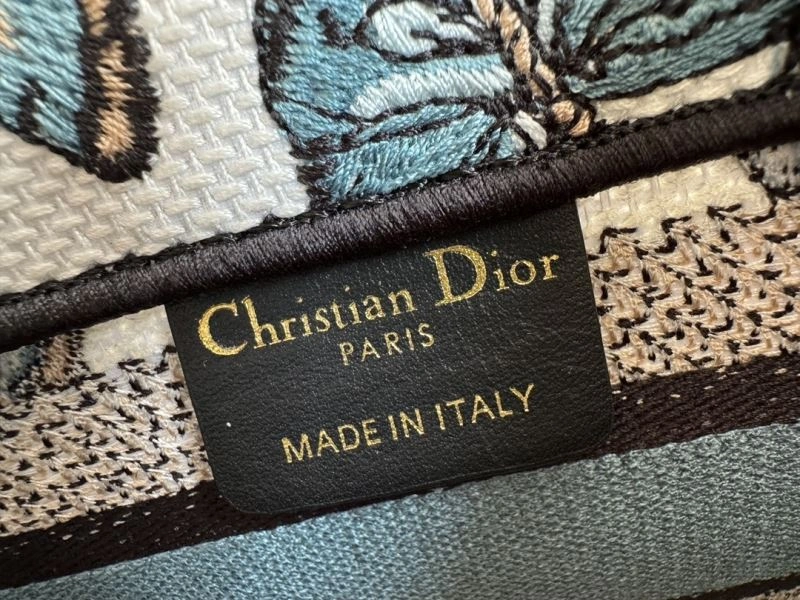 Christian Dior Shopping Bags ModernLook 70451