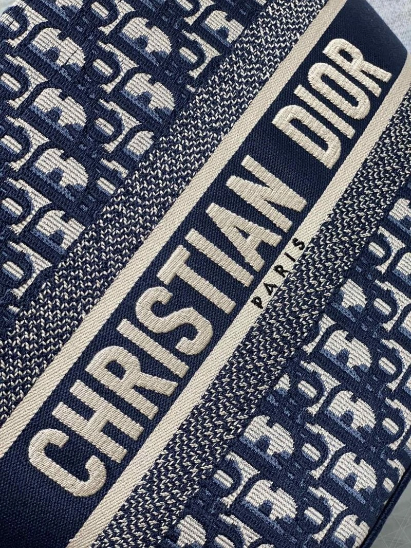 Christian Dior Shopping Bags UrbanChic 70439