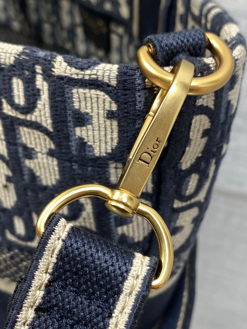 Christian Dior Shopping Bags UrbanChic 70439
