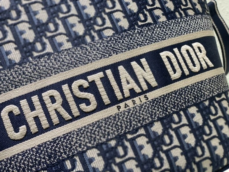 Sporty Christian Dior Shopping Bags 70491
