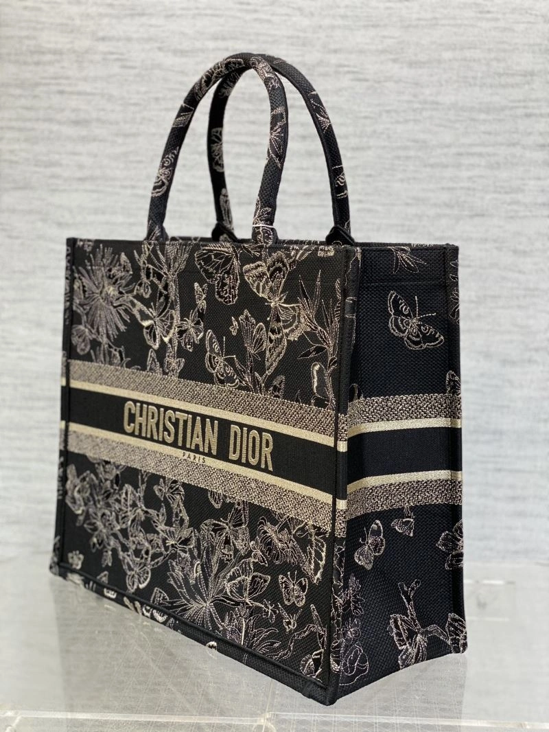 Effortless Christian Dior Shopping Bags 70490