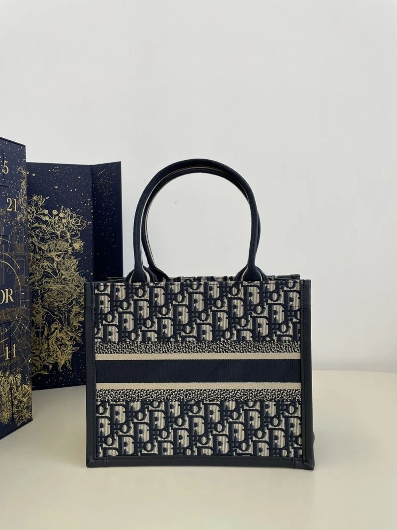 Christian Dior Shopping Bags FashionForward 70428