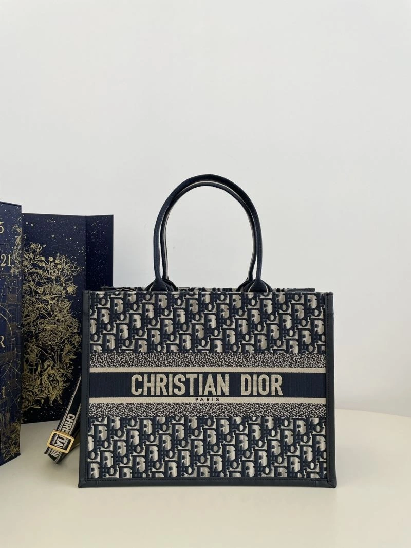 Sophisticated Christian Dior Shopping Bags 70424