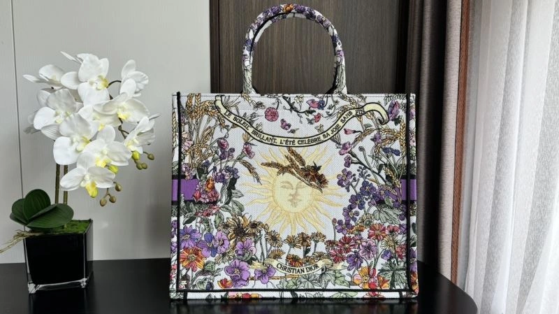 Snug Christian Dior Shopping Bags 70422