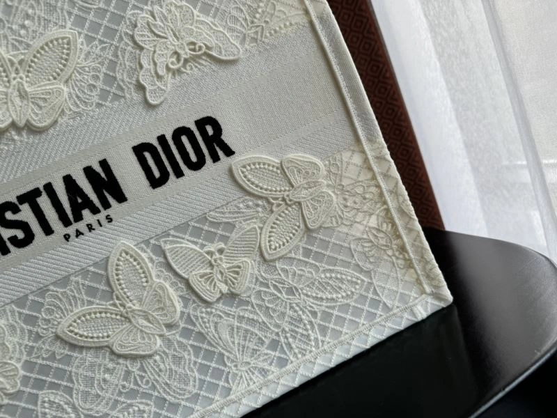 Stylish Christian Dior Shopping Bags 70418