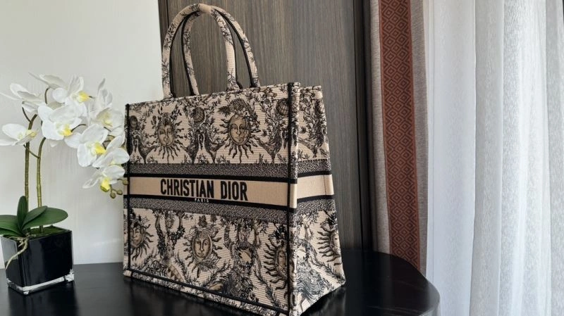 Christian Dior Shopping Bags GoAnywhere 70409