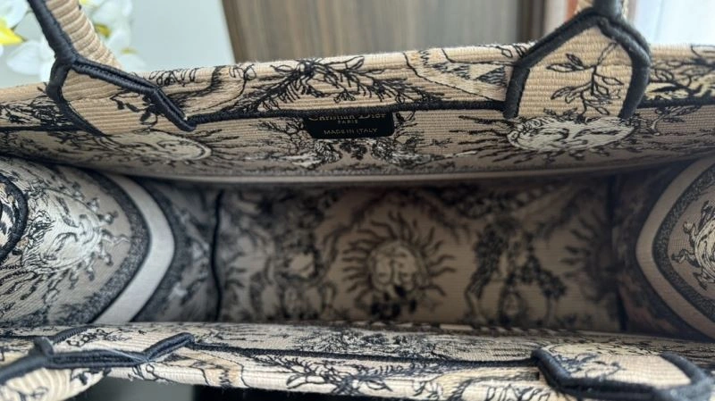 Christian Dior Shopping Bags GoAnywhere 70409