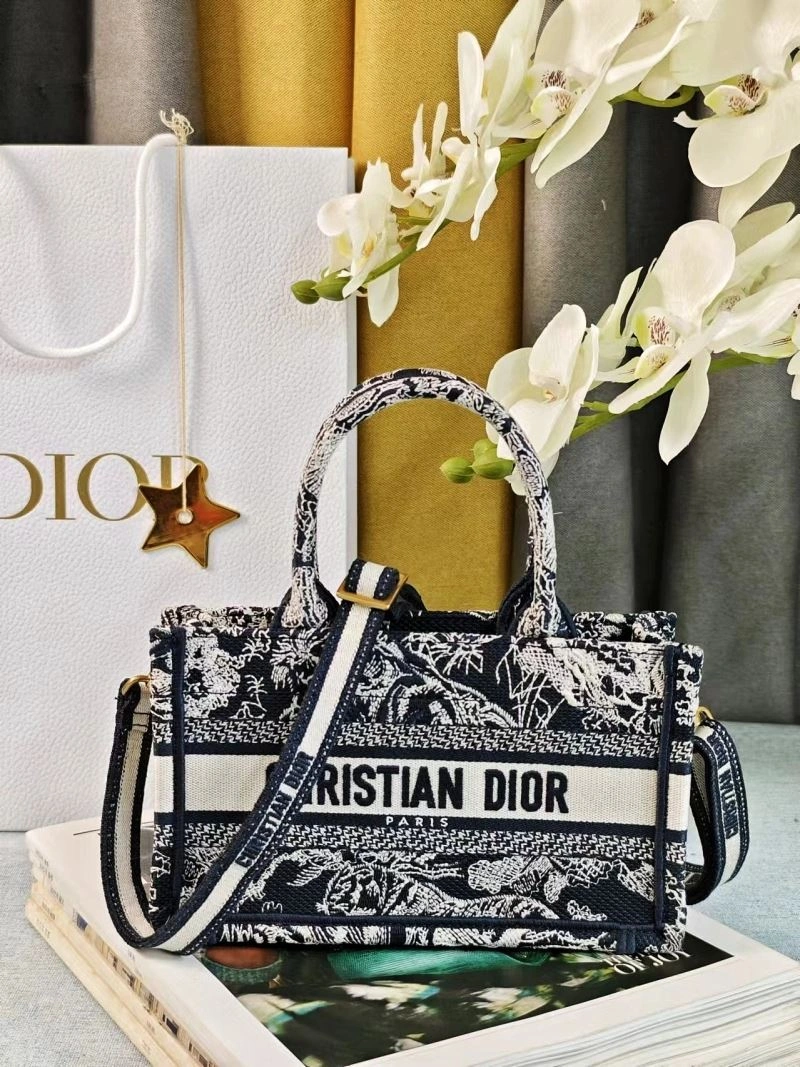 GoodFit Christian Dior Shopping Bags 70446