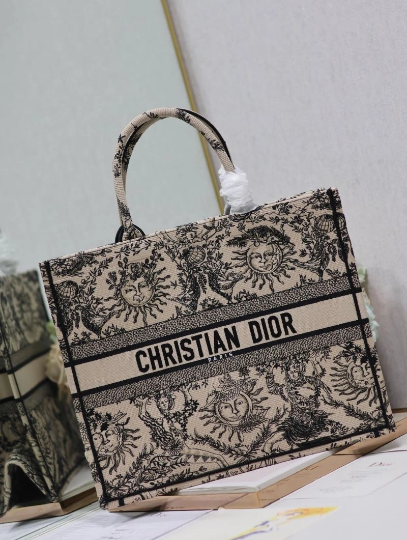 Tailored Christian Dior Shopping Bags 70468