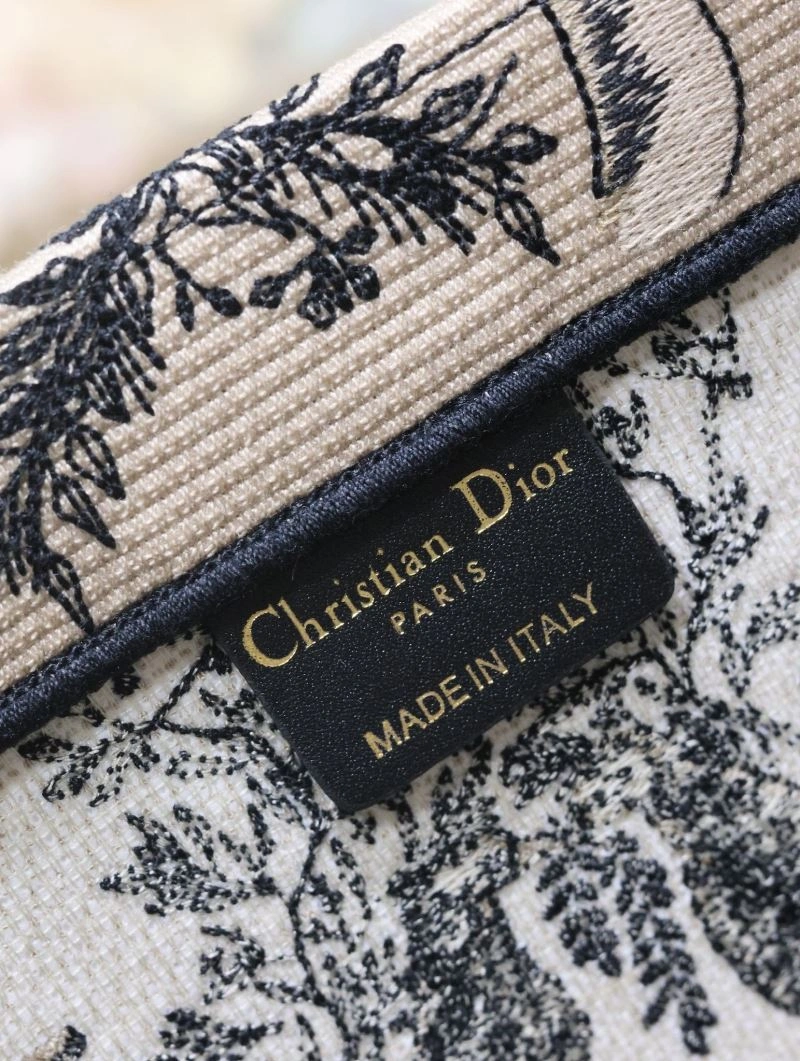 Tailored Christian Dior Shopping Bags 70468