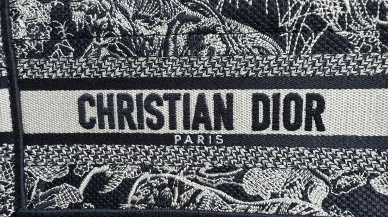 Christian Dior Shopping Bags MoistureWicking 70392