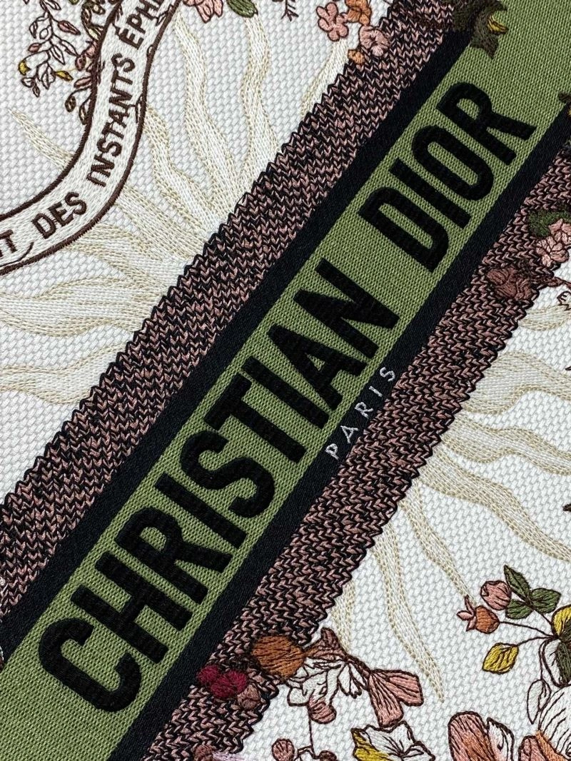 Sporty Christian Dior Shopping Bags 70388
