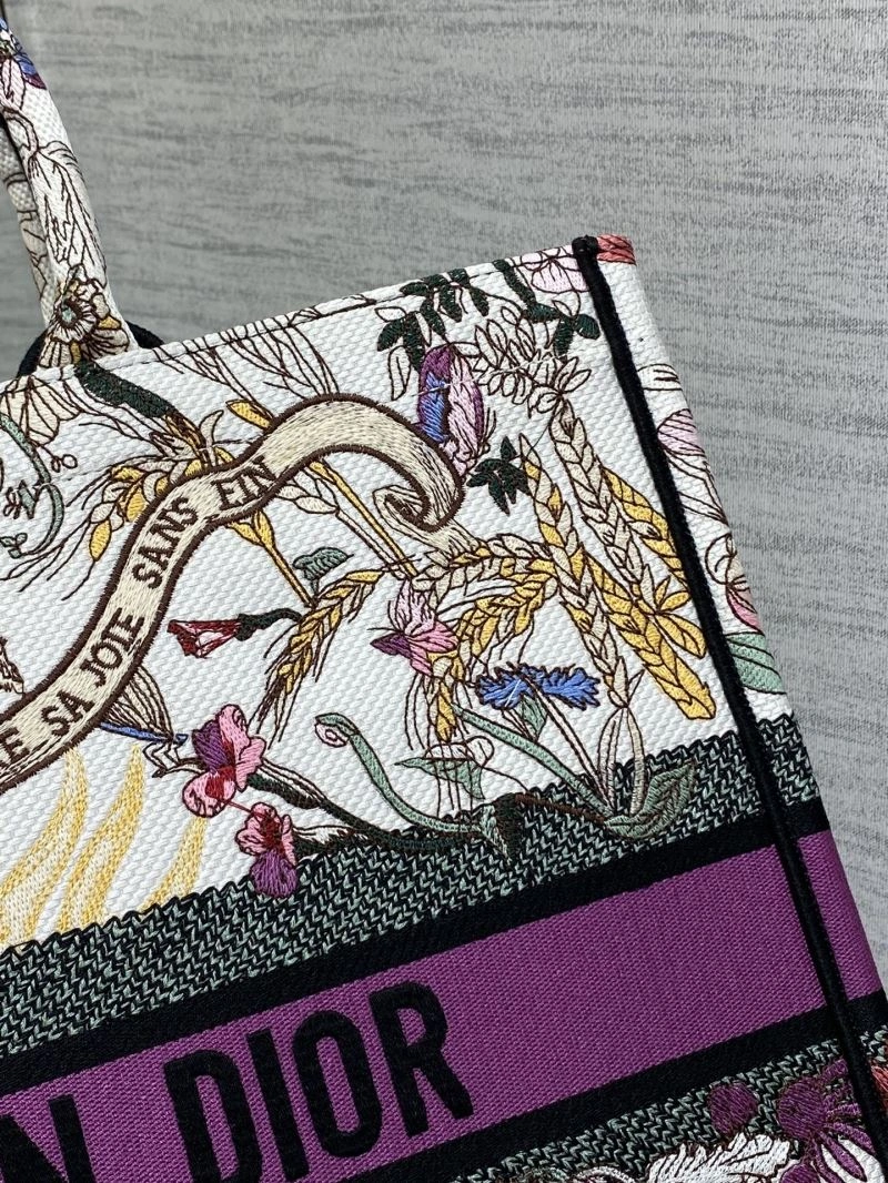 Sporty Christian Dior Shopping Bags 70415