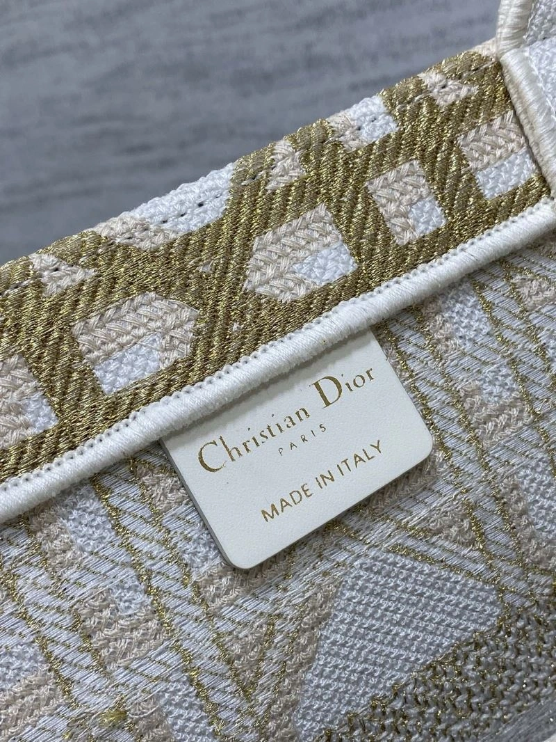 Christian Dior Shopping Bags Sleek 70380