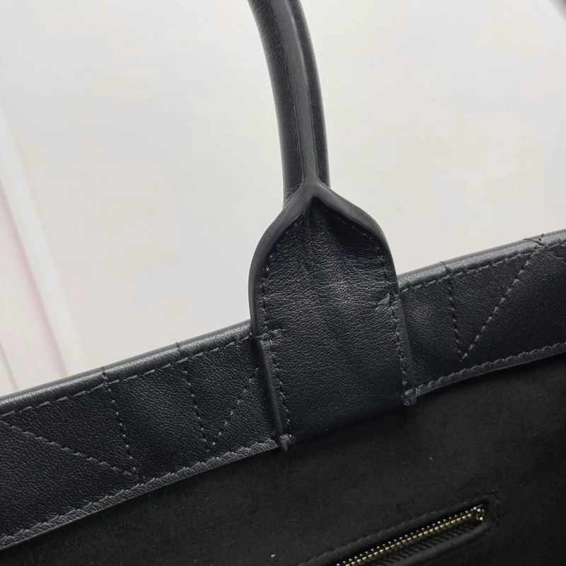 Sustainable Christian Dior Shopping Bags 70375